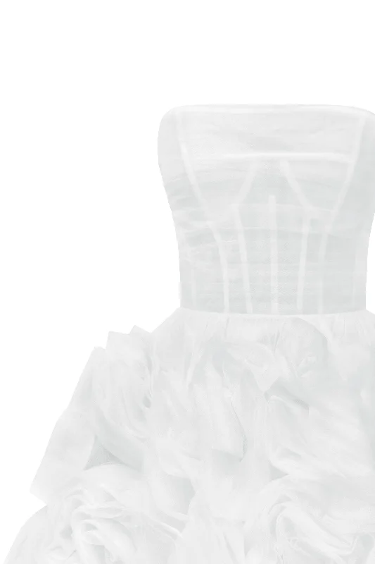 Dramatically flowered tulle dress in white