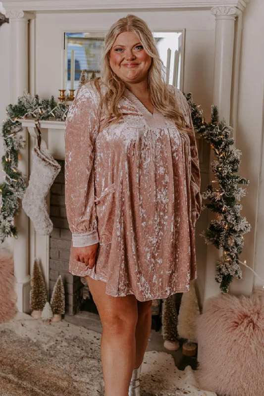 Midnight Kiss Velvet Mini Dress In Blush Curves