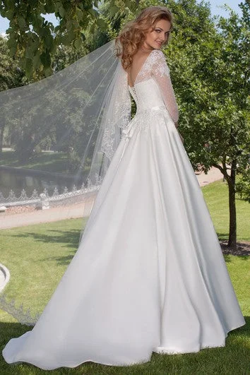 Floor-Length Ball Gown Appliqued Scoop Neck 3-4 Sleeve Satin Wedding Dress