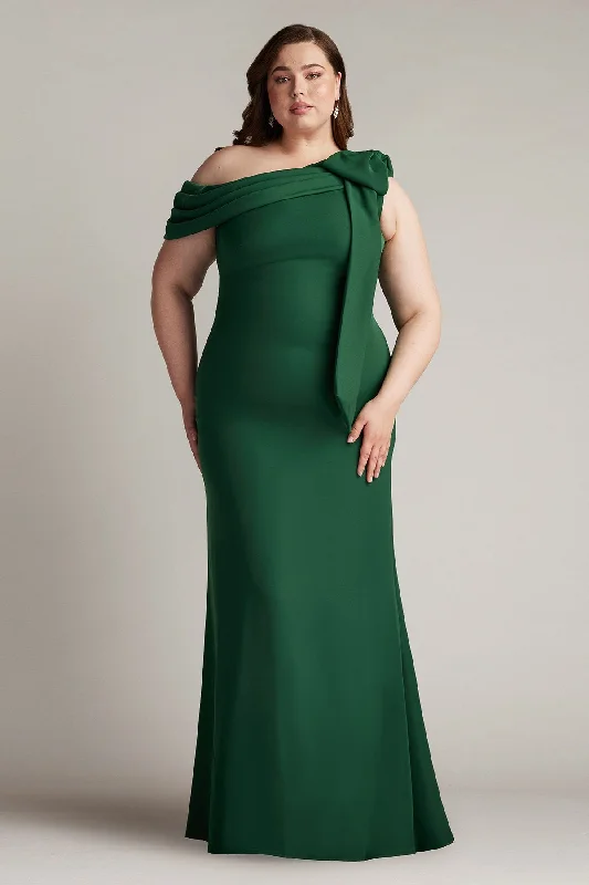 Best Deals Just for You!Tadashi Shoji ALG18371LQ Fitted Formal Plus Size Evening Dress Best Deals Just for You!Tadashi Shoji ALG18371LQ Fitted Formal Plus Size Evening Dress