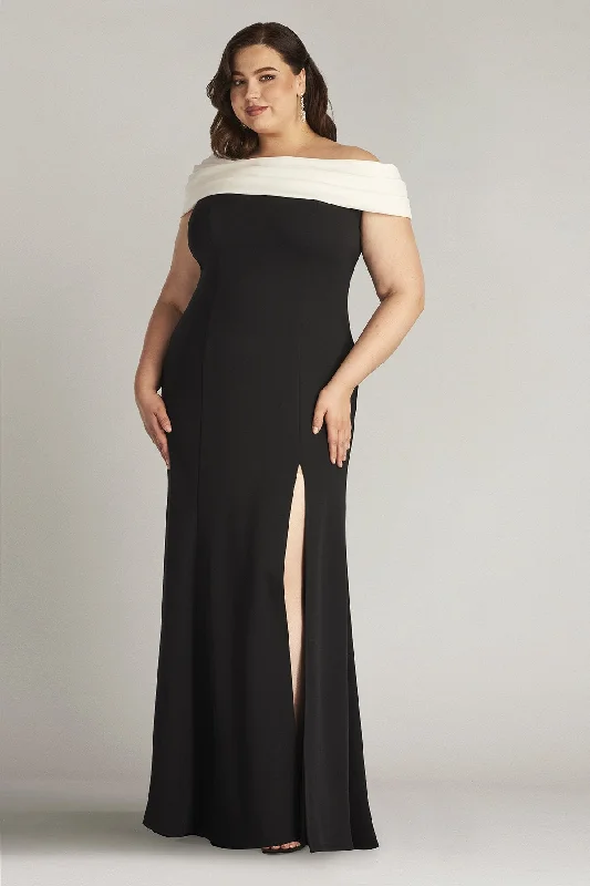 Shop the Hottest Deals!Tadashi Shoji BOS24113LQ Long Fitted Formal Plus Size Slit Dress Shop the Hottest Deals!Tadashi Shoji BOS24113LQ Long Fitted Formal Plus Size Slit Dress
