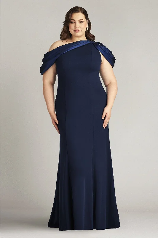 Must-Have Deals Inside!Tadashi Shoji CY22037LQ Long Plus Size Formal Fitted Evening Gown Must-Have Deals Inside!Tadashi Shoji CY22037LQ Long Plus Size Formal Fitted Evening Gown