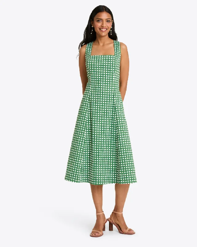 Get It Before It’s Gone!Genevieve Midi Dress in Structured Cotton